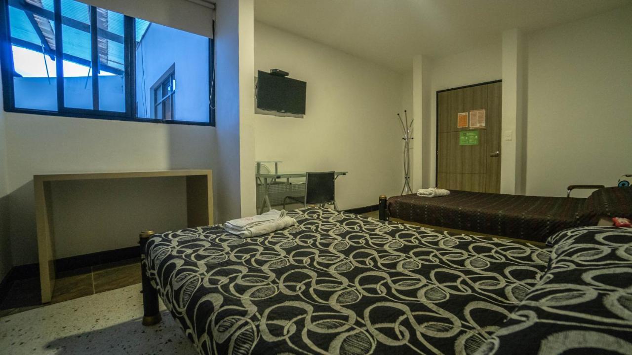 Wanderlust Hostel Armenia  Esterno foto